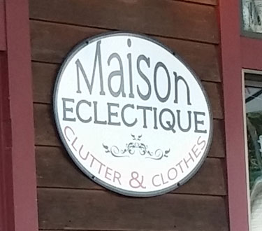 3725 SE Division St.: Maison Eclectique Clutter and Clothes